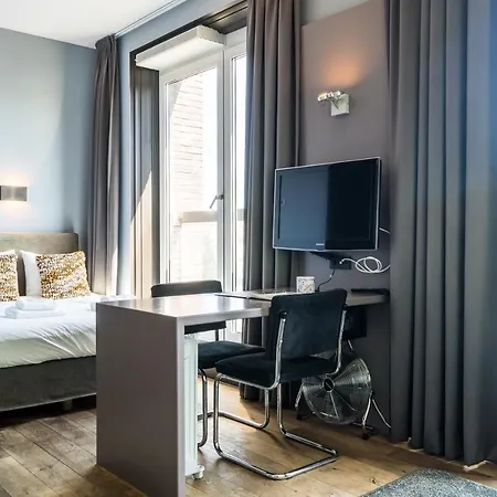 Mosaic Apartment